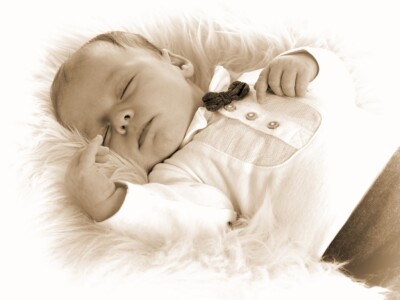 saeugling-babyshooting-foto-luger-kind-bub-schlaf saeugling-babyshooting-foto-luger-kind-bub-schlaf